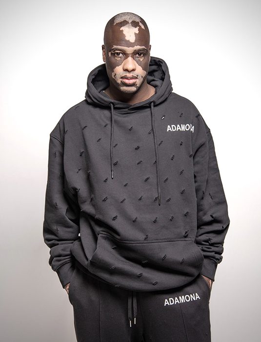 ADAMONA PARIS – RUE DU TROU NOTRE-DAME – Hoodie mixte noir destroy